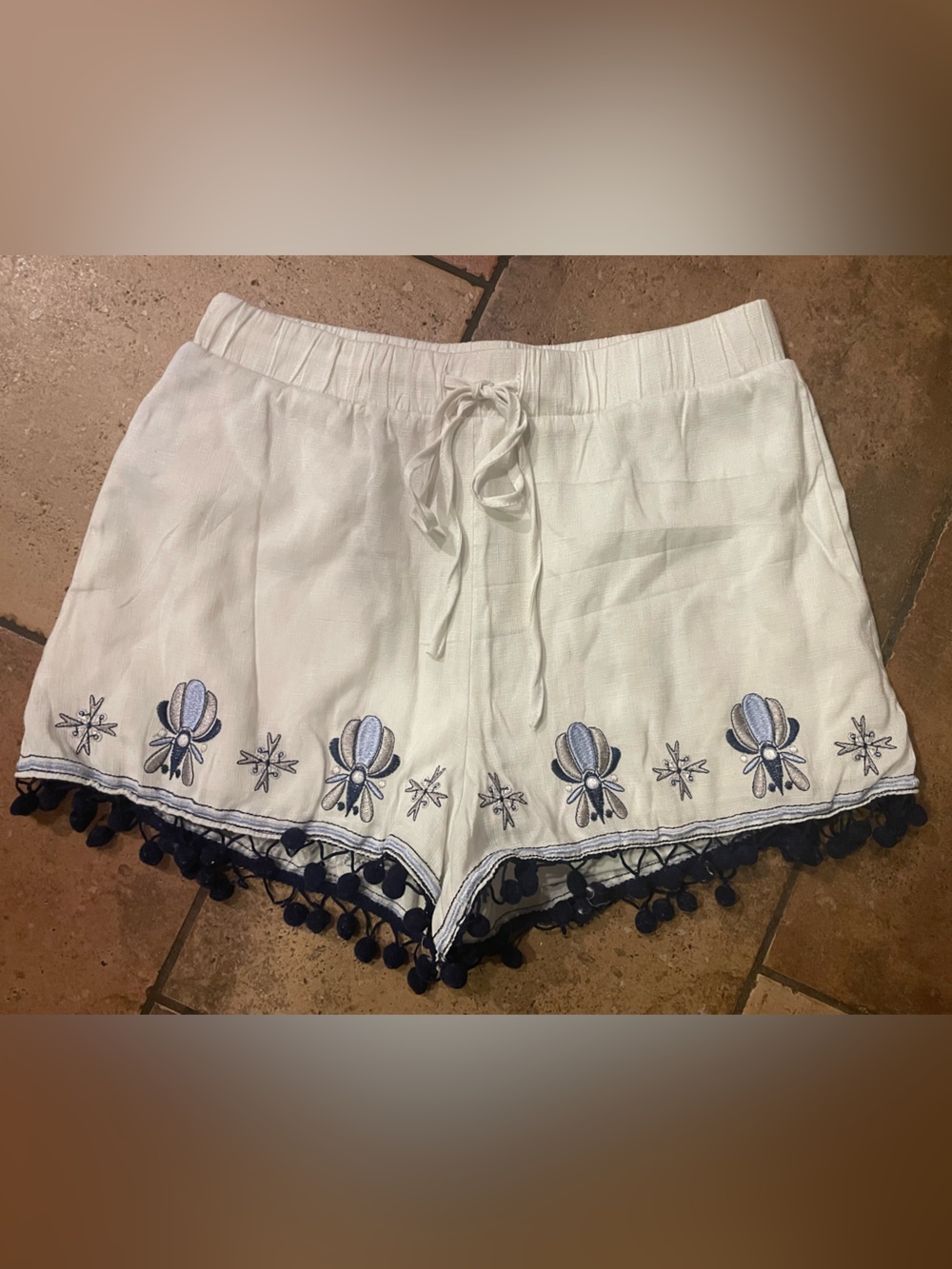 mi ami Women’s White pull on shorts with Navy Embroidery and Pom Pom Trim